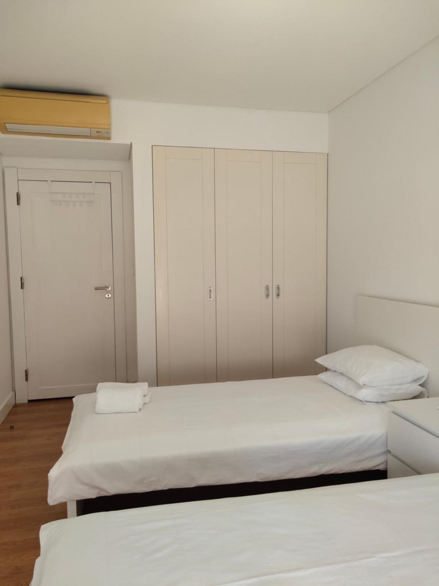 Ferienwohnung 理想方向 Lissabon Zimmer foto